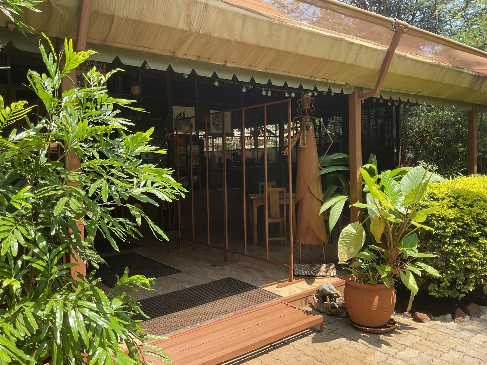Hotel Ikweta Safari Camp Maua Zewnętrze zdjęcie