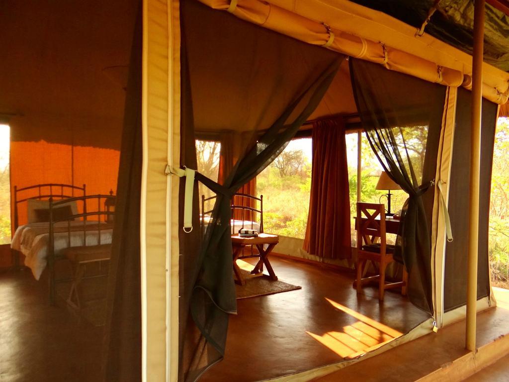 Hotel Ikweta Safari Camp Maua Zewnętrze zdjęcie