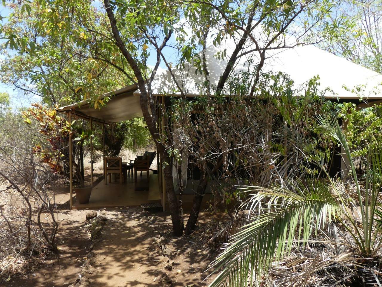 Hotel Ikweta Safari Camp Maua Zewnętrze zdjęcie